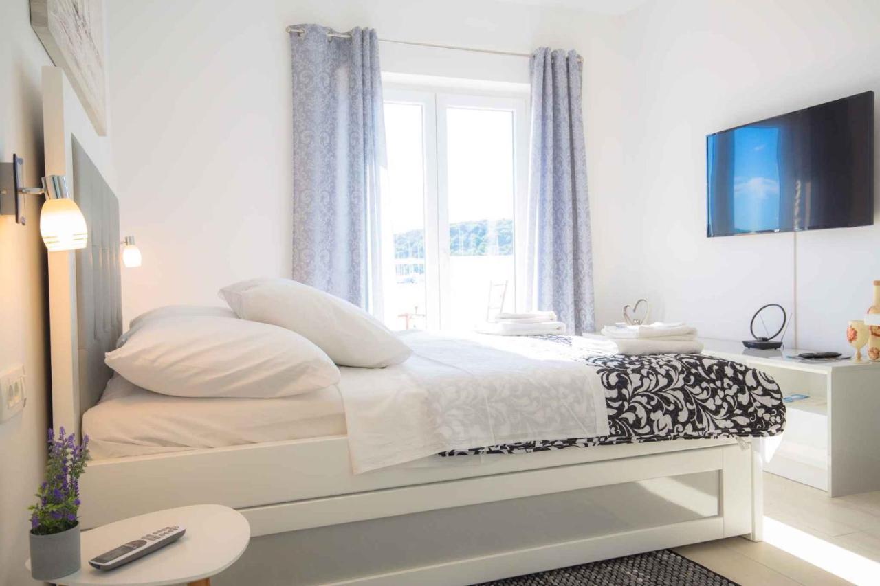 Apartments In Rogoznica 40364 Экстерьер фото