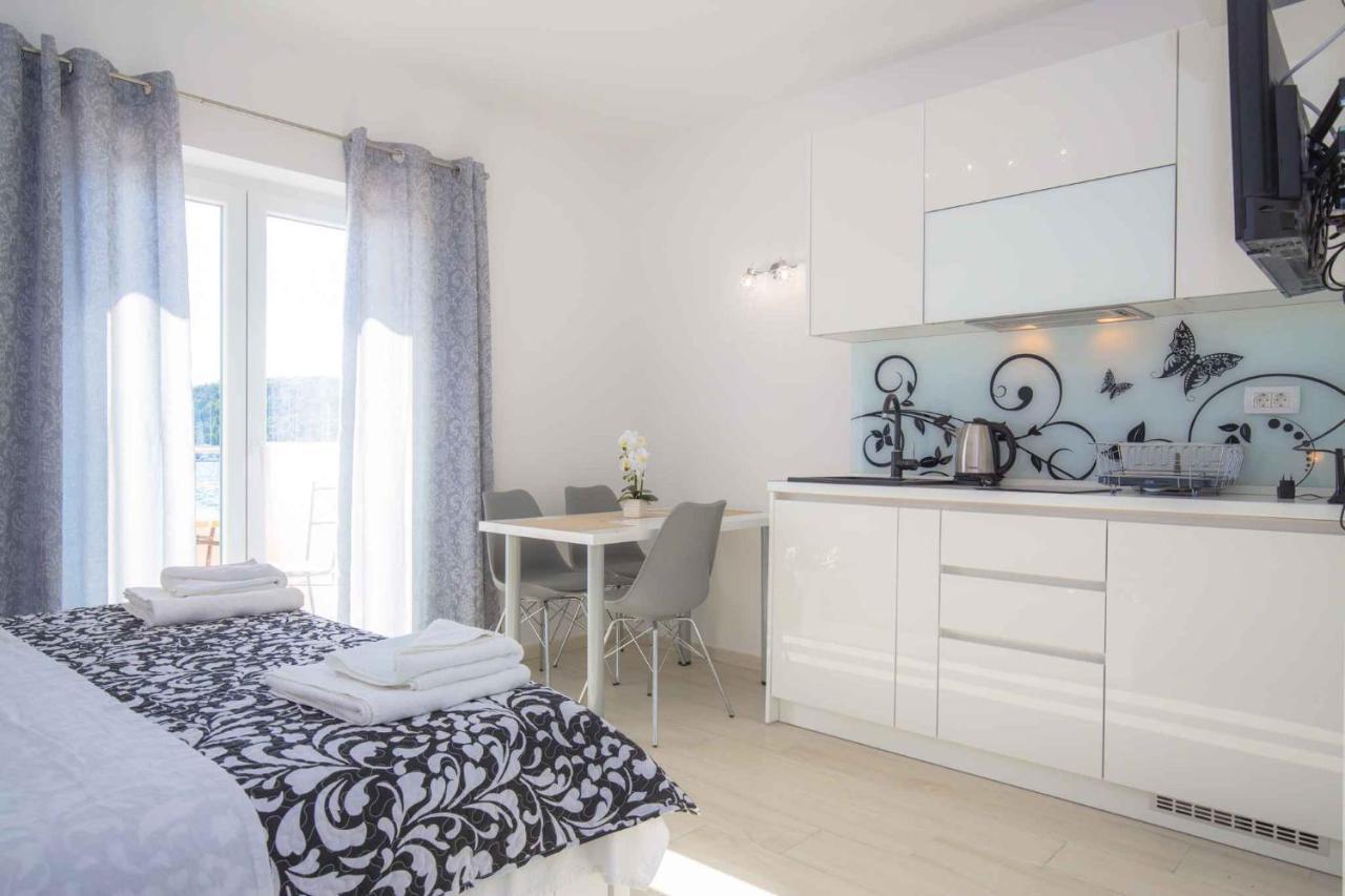 Apartments In Rogoznica 40364 Экстерьер фото
