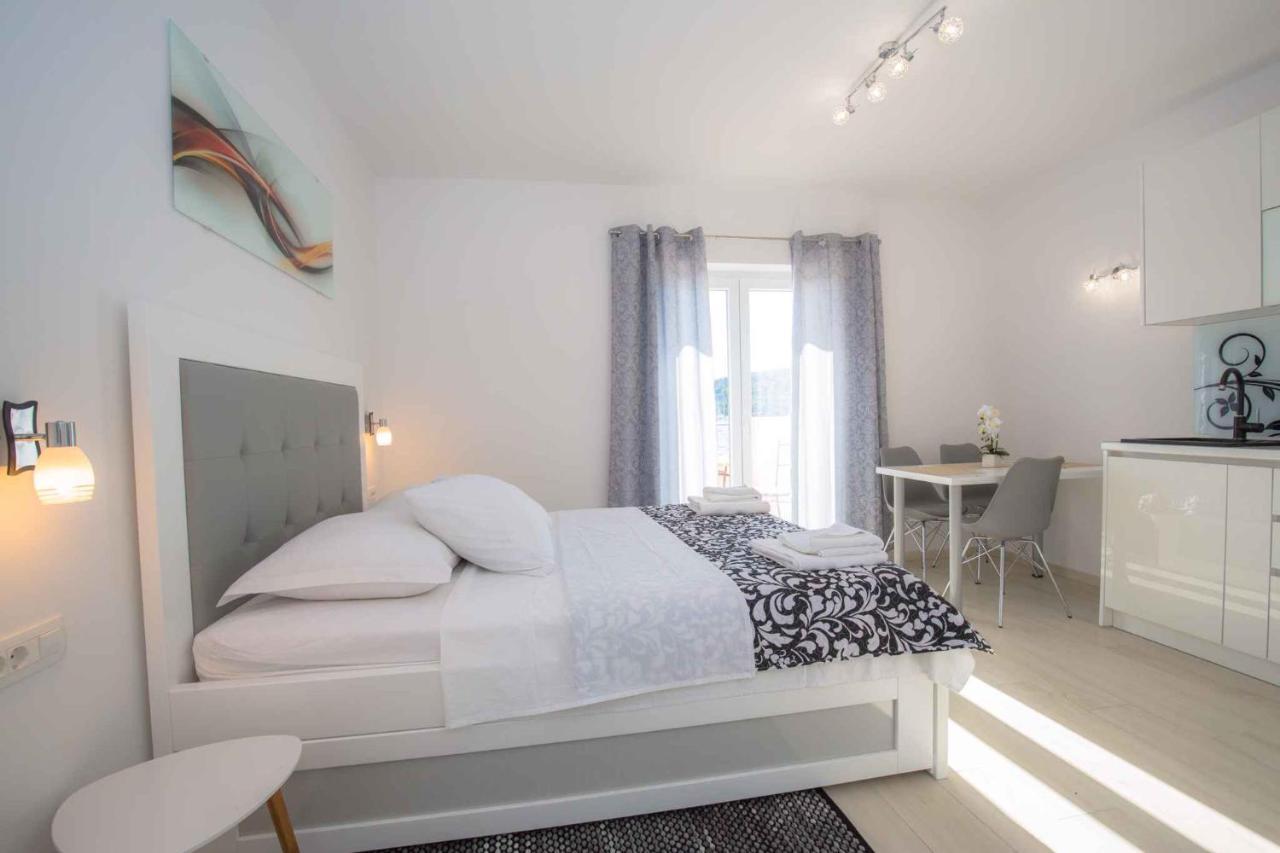 Apartments In Rogoznica 40364 Экстерьер фото