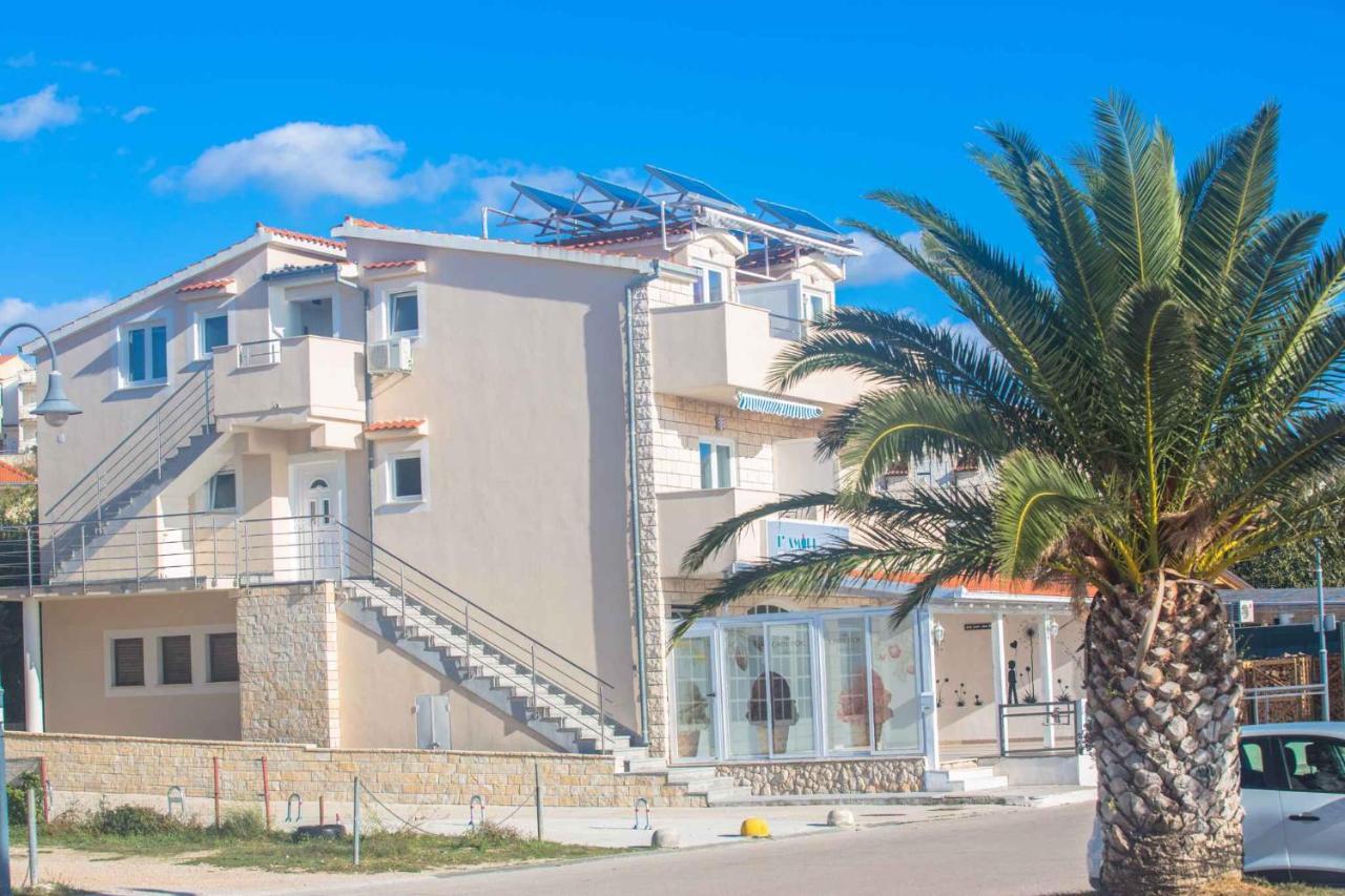 Apartments In Rogoznica 40364 Экстерьер фото